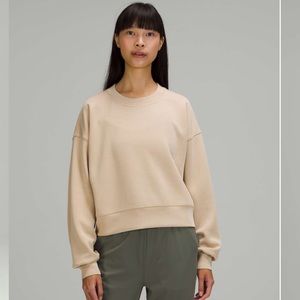 Softstreme Perfectly Oversized Cropped Crew